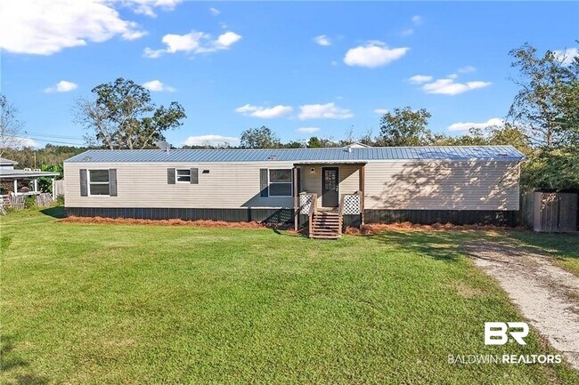 Building Photo - 16962 Lea Cir