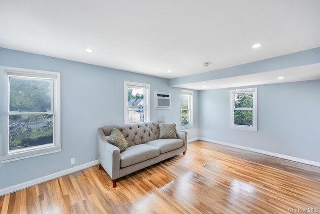 Building Photo - 10 Harrison Ave