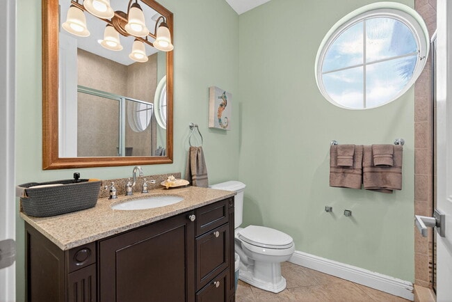 Building Photo - 8551 SE Driftwood St