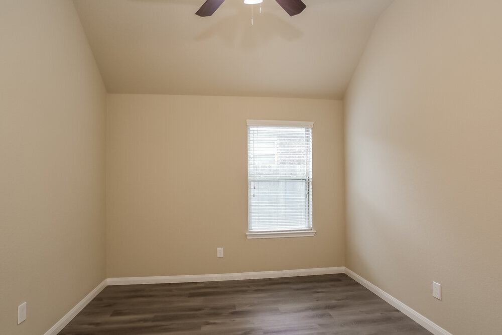 Building Photo - 988 Arbor Glen