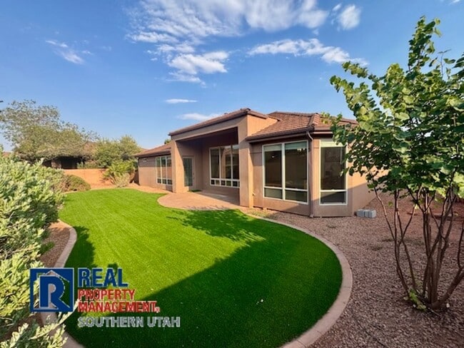 Building Photo - Copper Canyon 3 Bedroom Home