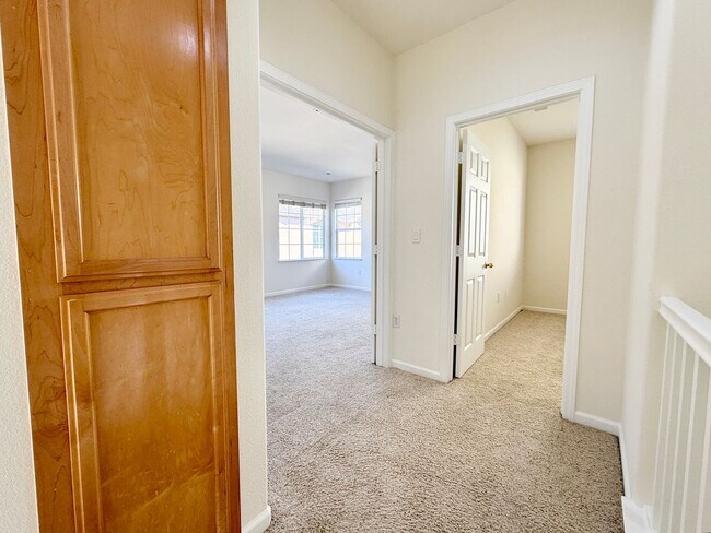 Building Photo - Renovated Coastal Home with NEW Kitchen and a Spacious Layout