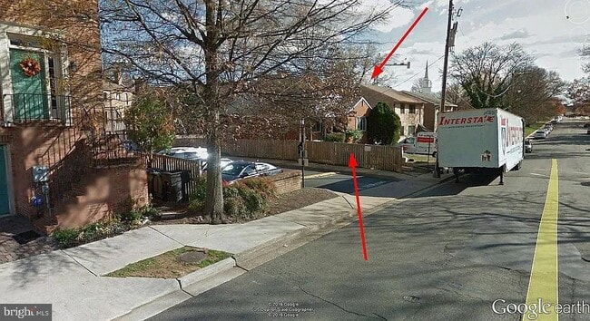 Building Photo - 701 N Vermont St