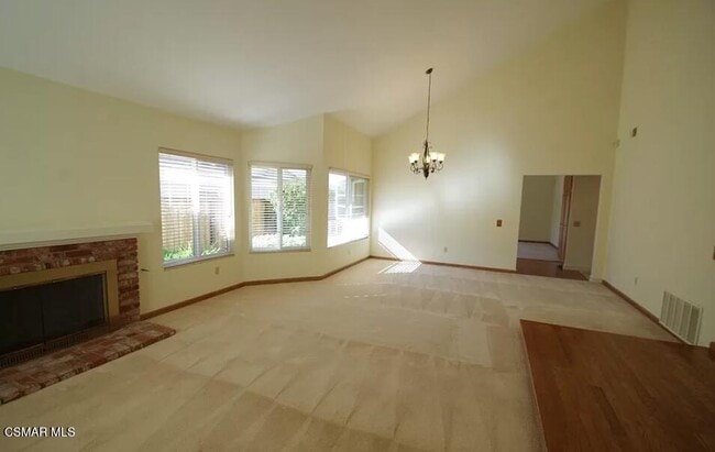 Building Photo - 6797 Oak Forest Dr