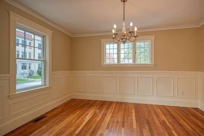 Building Photo - 71 Church St