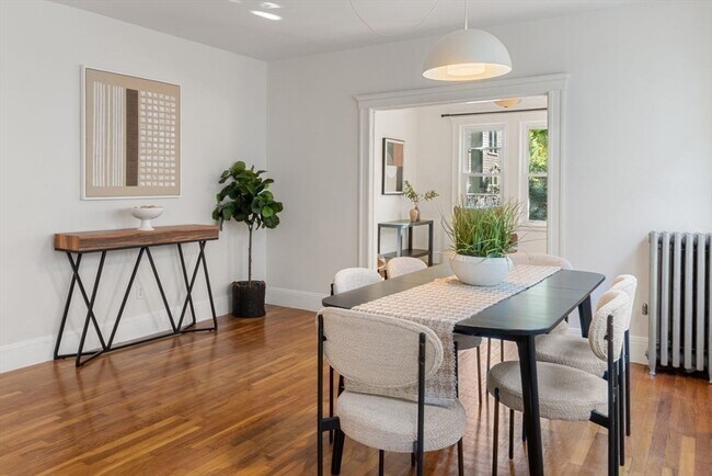 Building Photo - 40 Gartland St