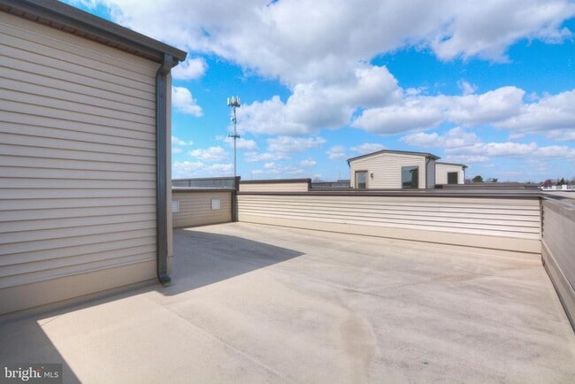 Building Photo - 16322 Connors Wy