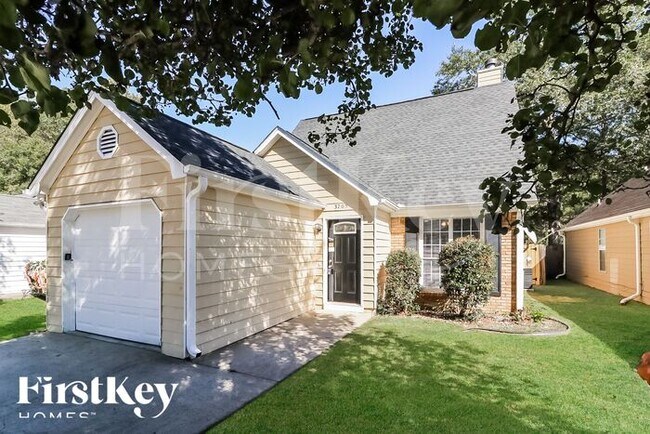 Building Photo - 3705 Acorn Dr