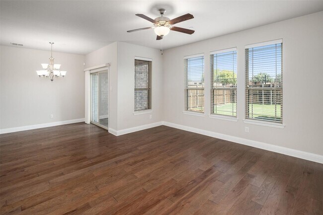 Building Photo - Beautiful 3-Bedroom Townhome in Prime Allen Location!