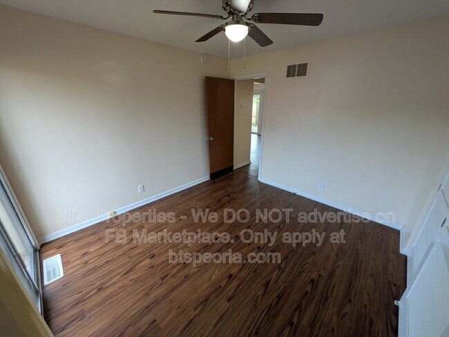 Building Photo - 5513 N University St