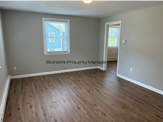 Building Photo - 31 Studley Ave