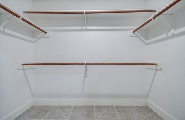 Building Photo - 12846 Sai Baba Dr