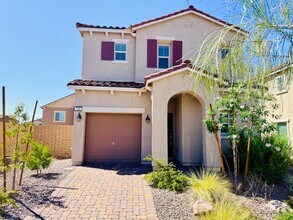 Building Photo - Stunning Home in the Desirable Cadence Community!