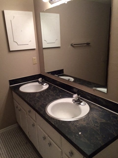 Building Photo - Century House Apts.