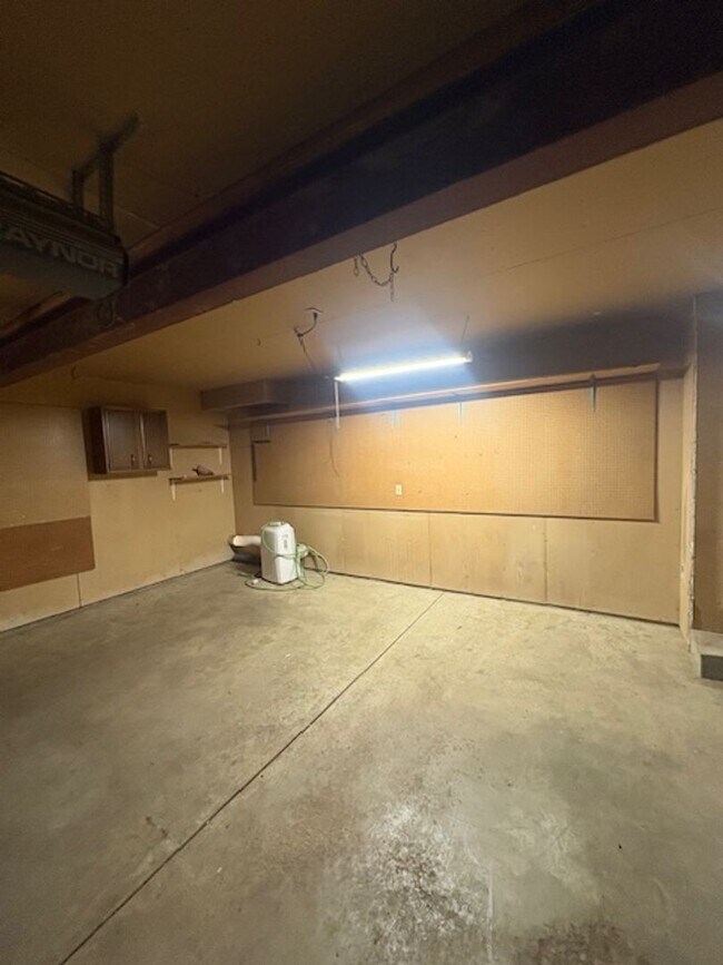 Building Photo - Beautiful Home in Peoria just off of Unive...