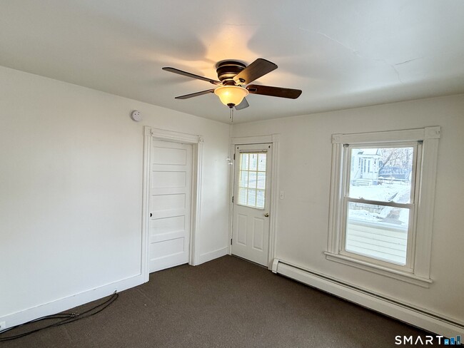 Building Photo - 225 Beechwood Ave