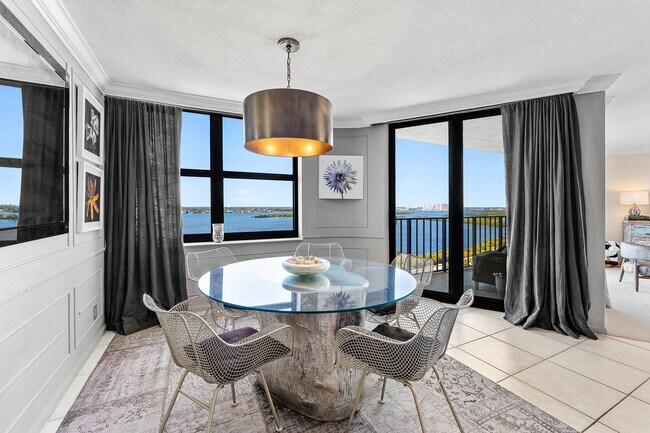 Building Photo - 5420 N Ocean Dr