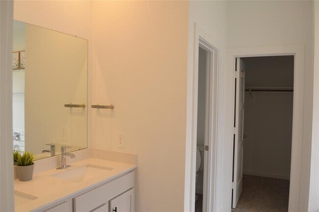Building Photo - 10313 Cascade Range Ln