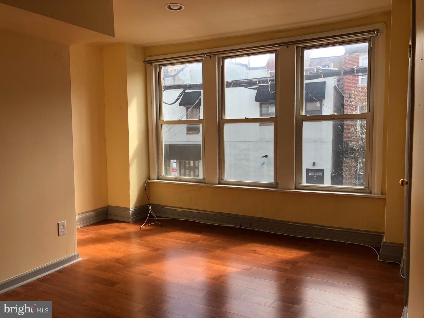 Building Photo - 406 S 20th St