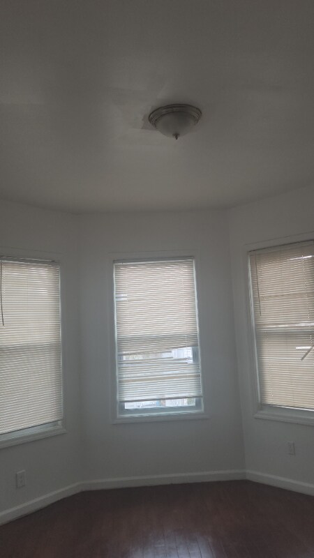 Building Photo - 157 Myrtle Ave