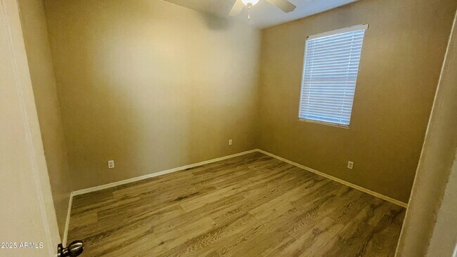 Building Photo - 42447 W Capistrano Dr