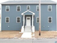 Building Photo - 11 Glastonbury Ave