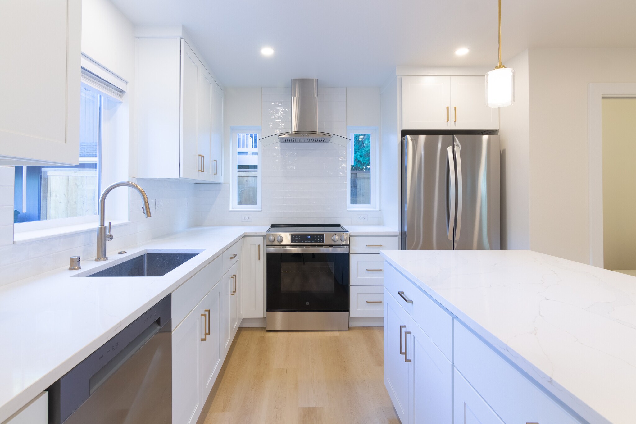 Building Photo - 6547 26th Ave NW