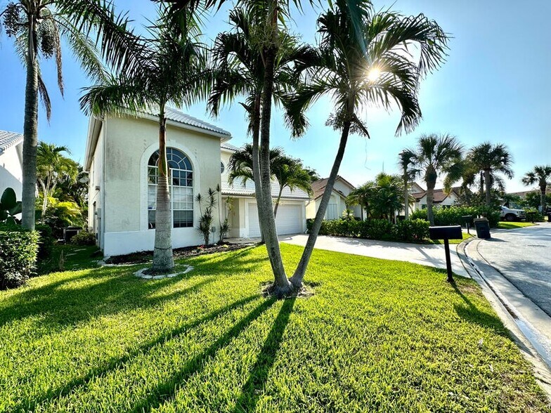 Building Photo - 2698 Linkside Dr