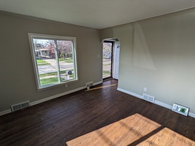 Building Photo - 17639 Woodland St