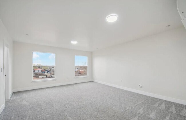 Building Photo - 3576 W 66th Ave