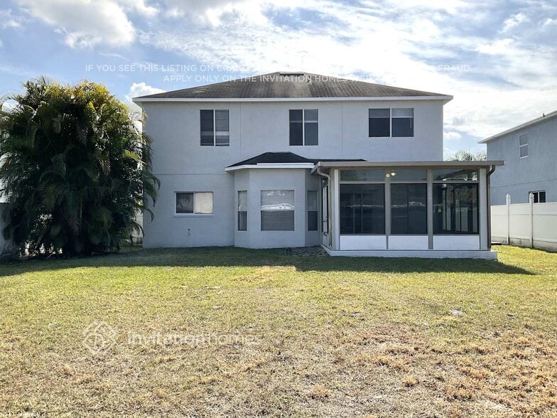 Building Photo - 12619 Longcrest Dr