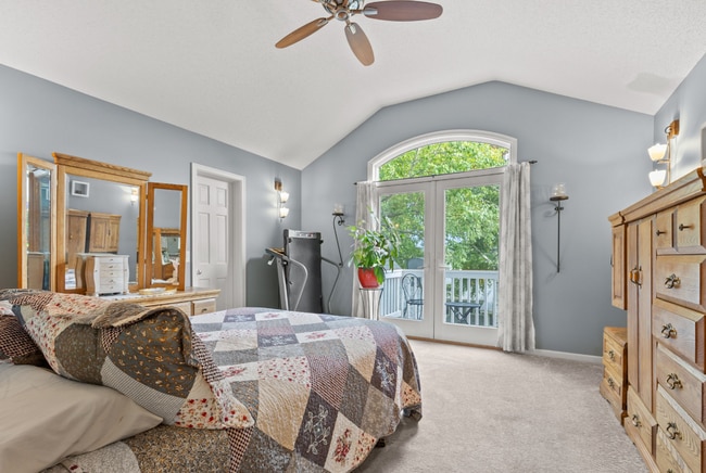 Building Photo - 1940 Concordia St