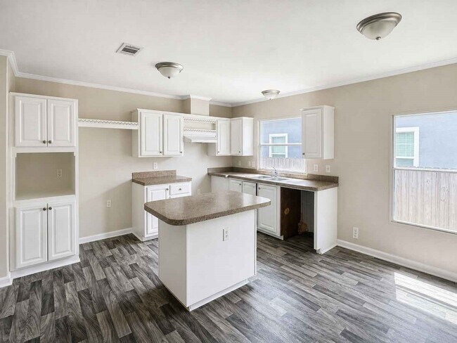 Building Photo - 11926 Greensbrook Forest Dr