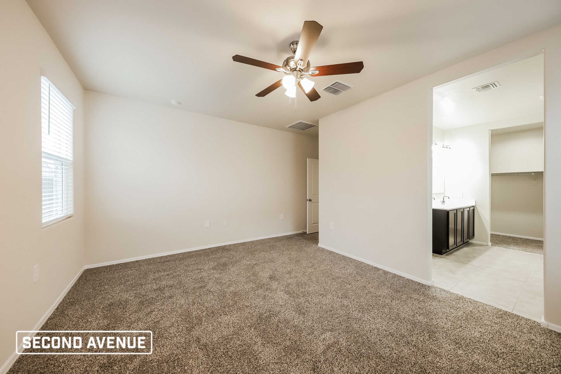 Building Photo - 18458 W Faye Way