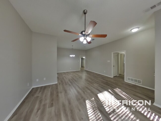 Building Photo - 1517 Allen Dr