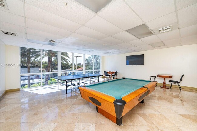 Building Photo - 3500 Coral Wy