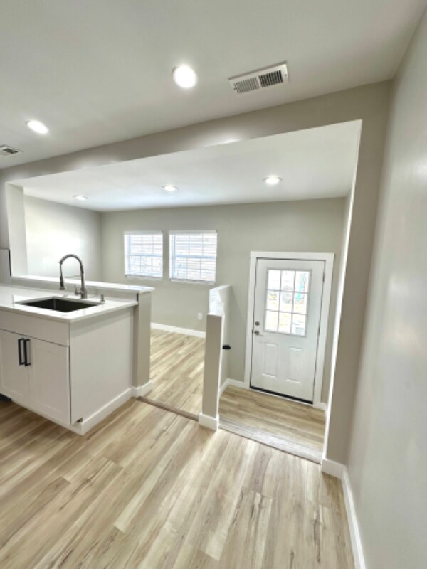 Building Photo - 266 St Helena Ave