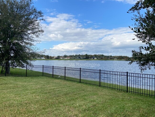 Building Photo - 1913 Thetford Cir