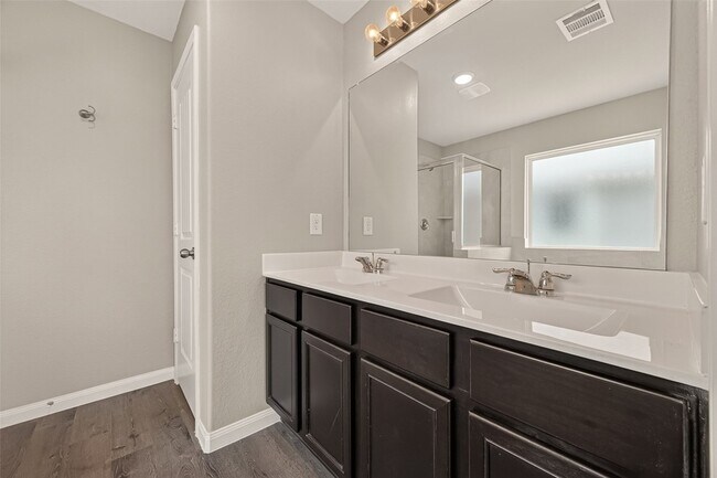 Building Photo - 3302 Alberelli Dr