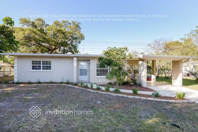 Building Photo - 3701 Schwalbe Dr
