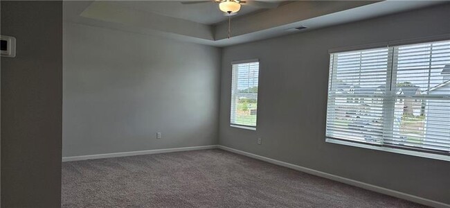 Building Photo - 1006 Northfield Dr
