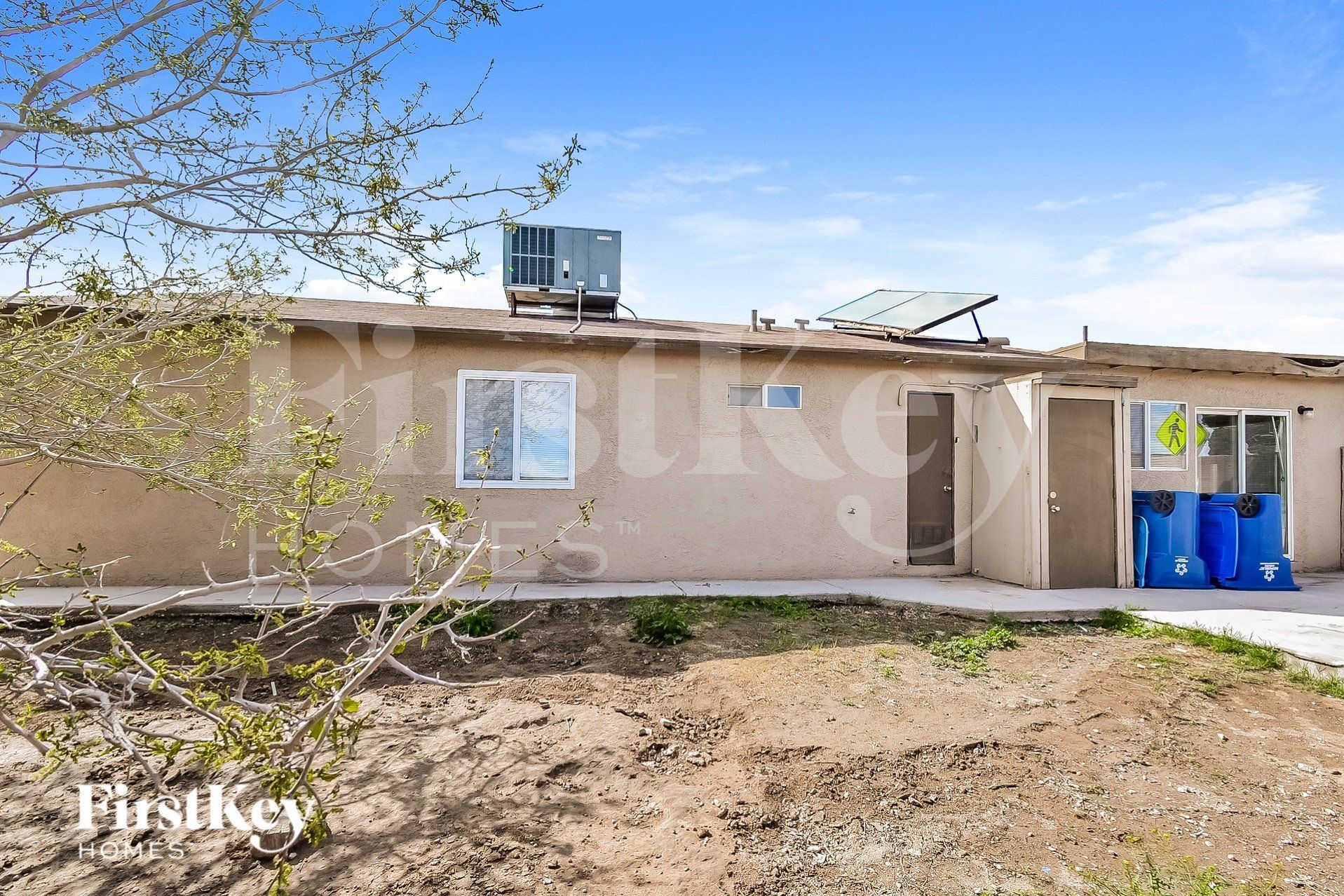 Building Photo - 301 Kings Ave