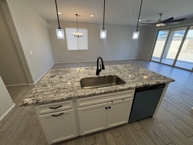 Building Photo - Star Valley Beauty 4 bedroom two bath built in 2023