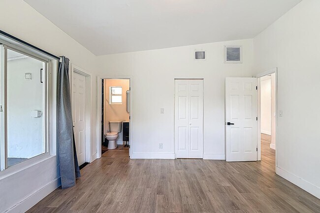 Building Photo - 2291 SW 34th Terrace