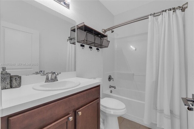 Building Photo - 3529 NW 29th Pl