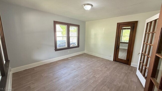 Building Photo - 1083 Stroman Ave