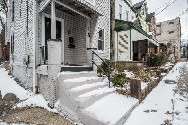 Building Photo - 120 North Mathilda Street