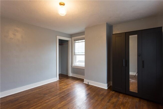 Building Photo - 2711 Strachan Ave
