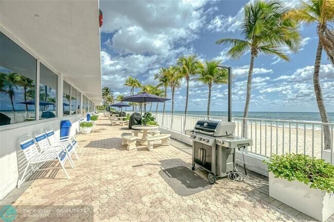 Building Photo - 1360 S Ocean Blvd