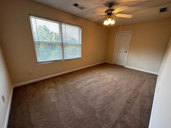 Building Photo - BRIDGEWATER HOME! PRE-LEASING FOR AUGUST 1ST, 2026!